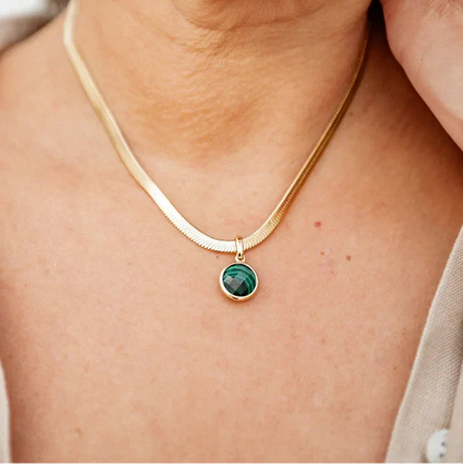 5 Edelstenen + 1 Ketting