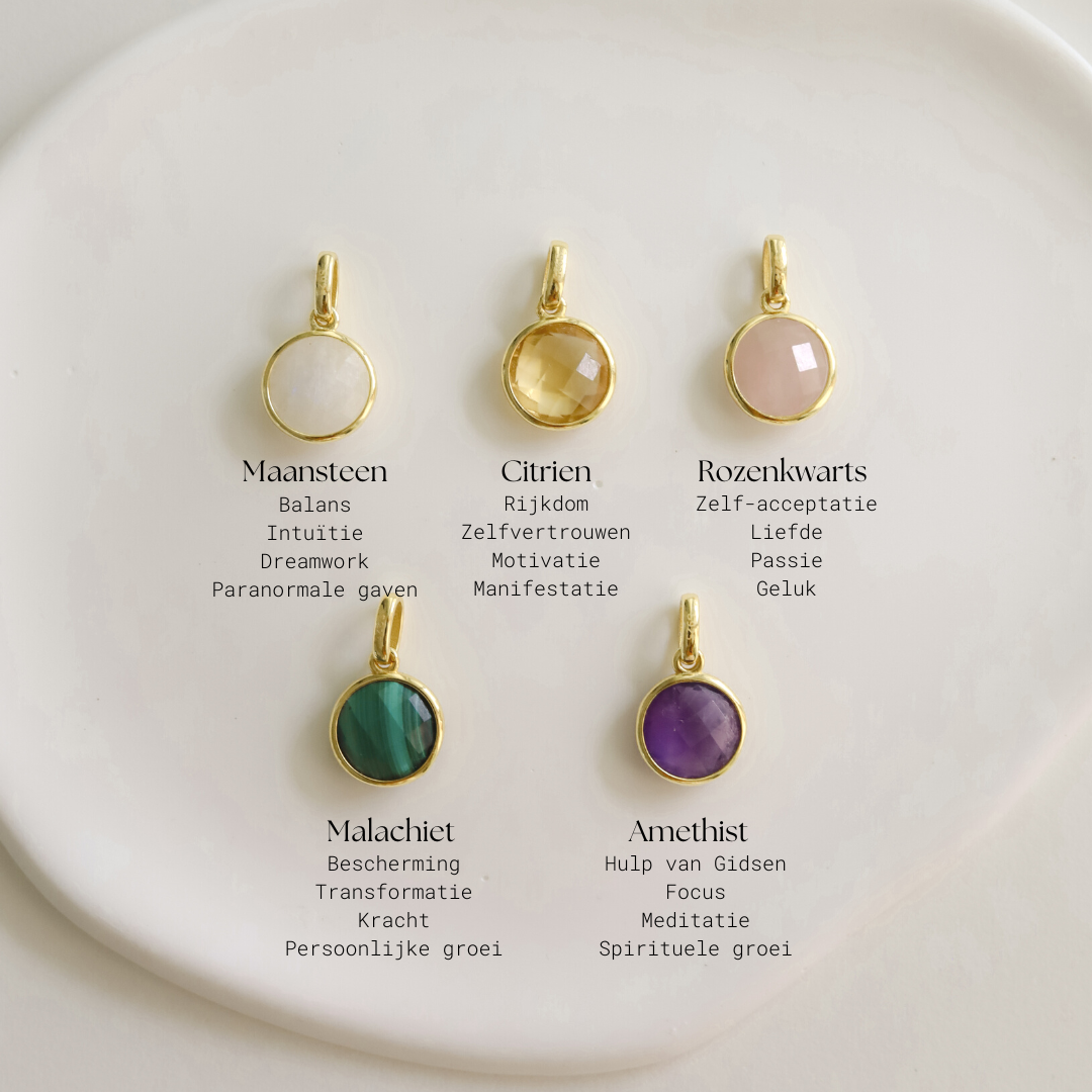 5 edelstenen + 1 ketting